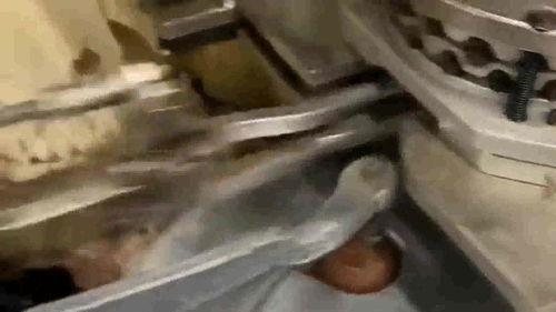 元寶巧克力糖生產(chǎn)設備 高效自動化與節(jié)日傳統(tǒng)的完美結(jié)合